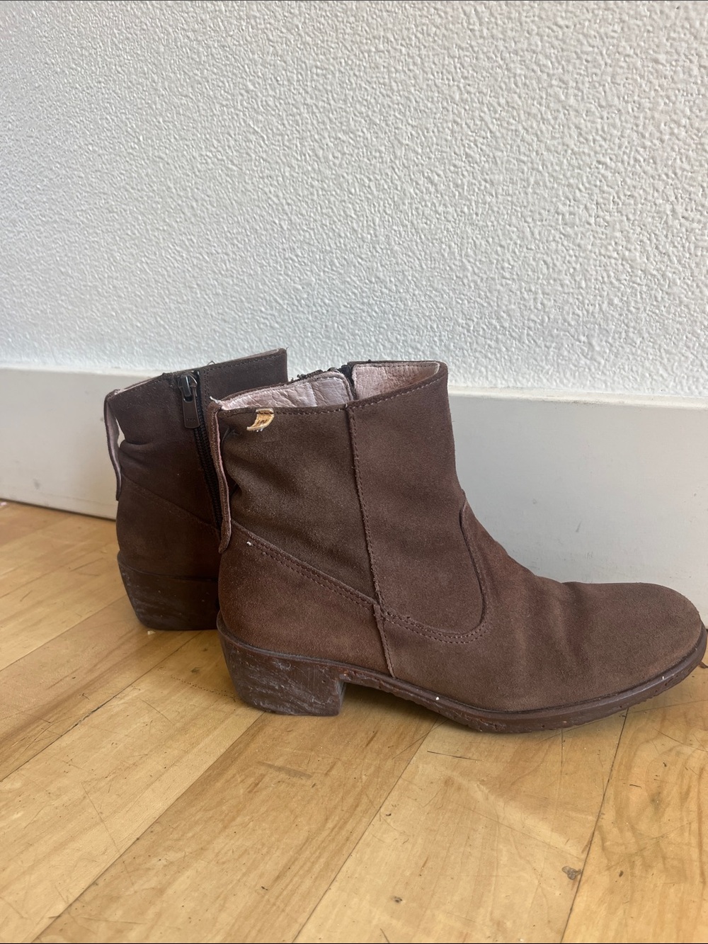 El Naturalista Brown Suede Ankle Booties
